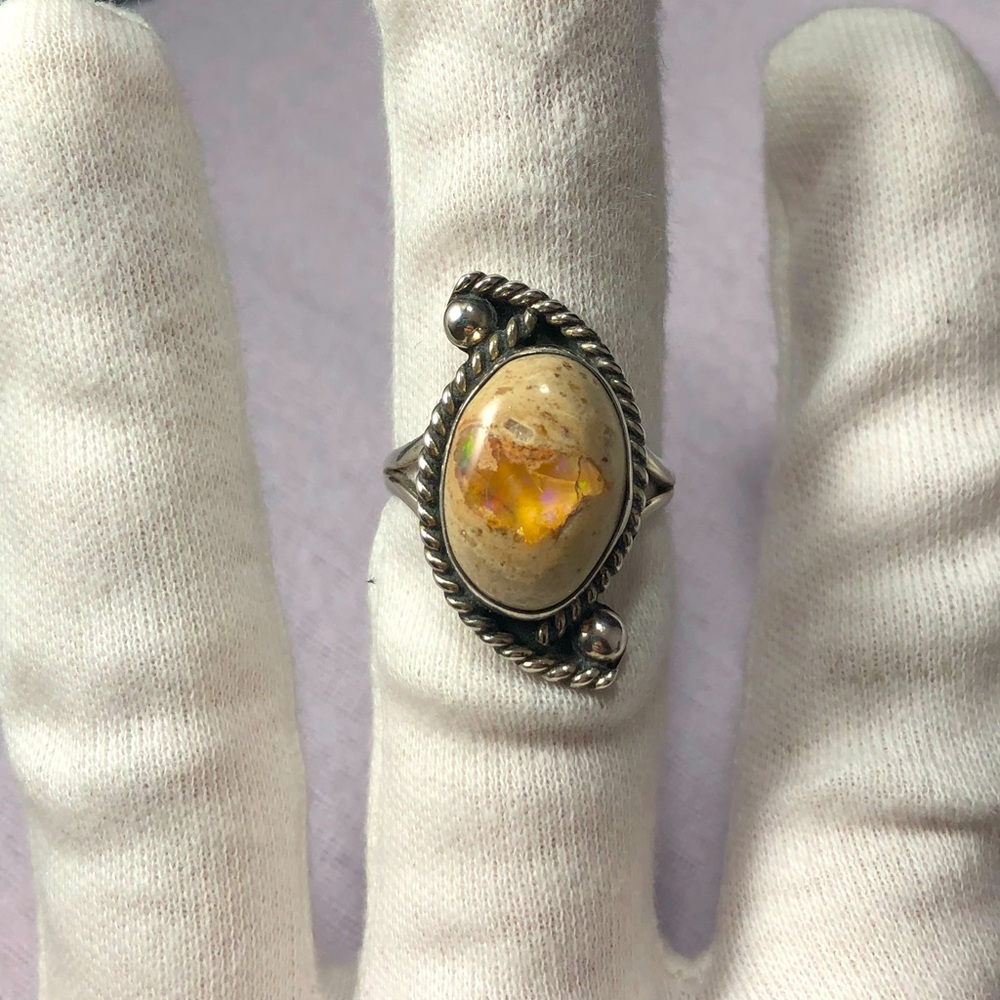 Vintage JOY MEX Mexico Sterling Silver Cream Colored Stone Ring Sz 8.75